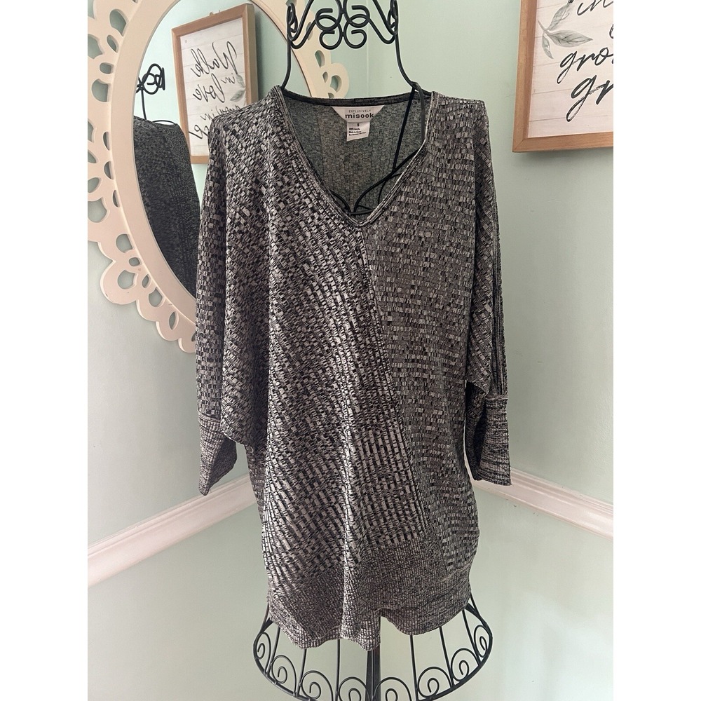 Exclusively Misook Size small Faux Wrap Short Sleeve Pullover Top Womens Gray